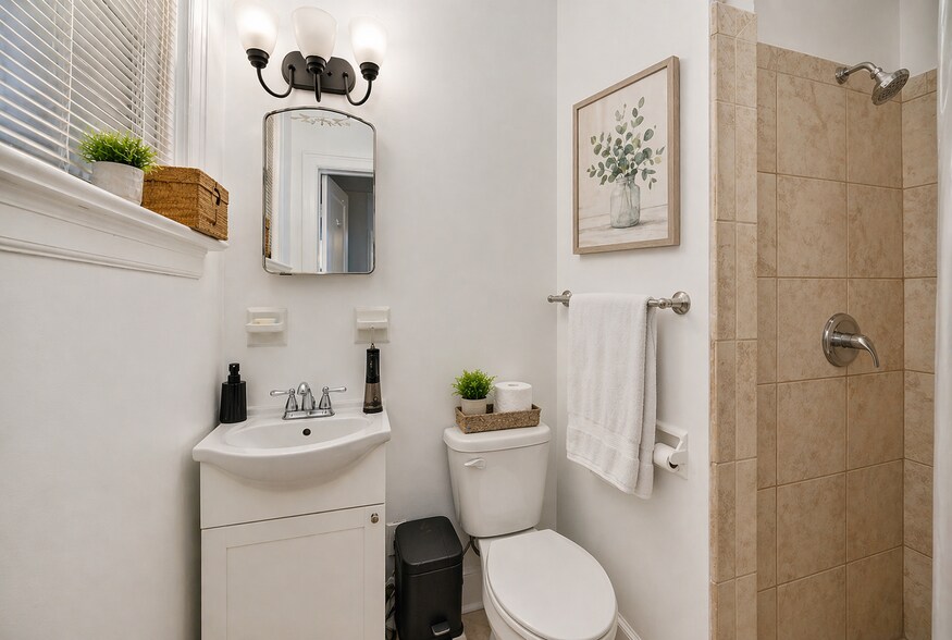 More Photos Of 949 SW 13th St, Gainesville Office Residential For Sale