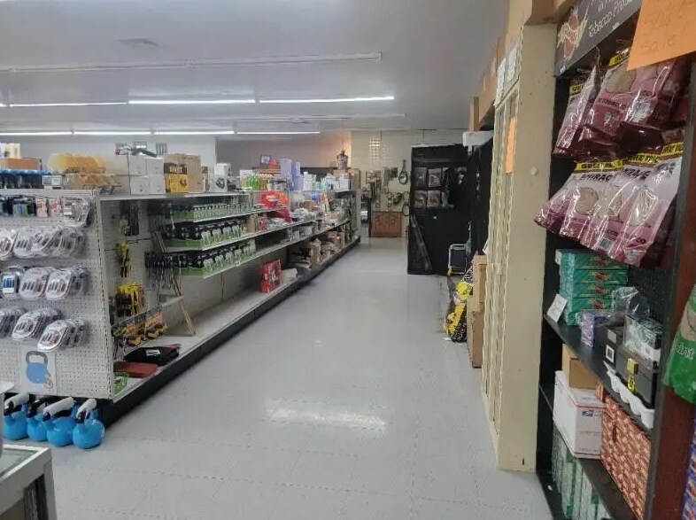 More Photos Of O E Railroad St, Kendall Freestanding For Sale