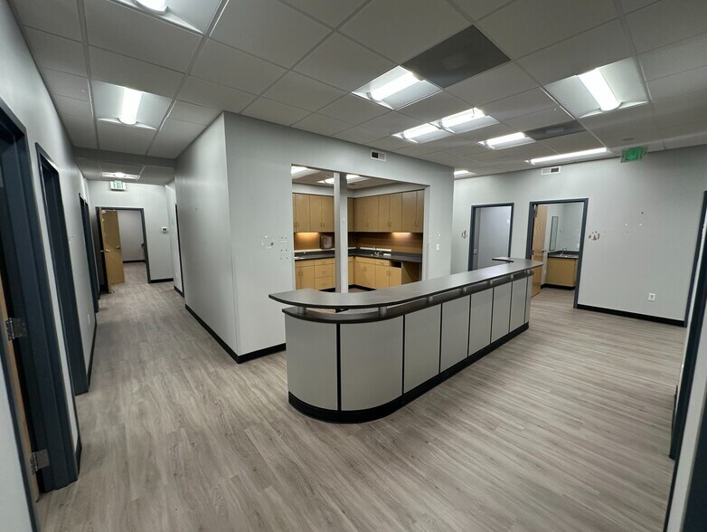 More Photos Of 2709 Pelham Rd, Greenville Medical For Lease