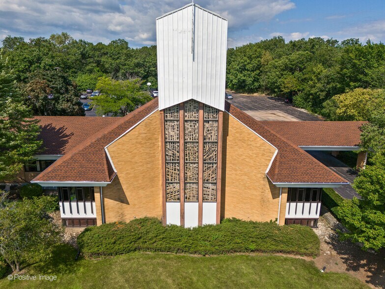More Photos Of 47 Church St, Lake Zurich Religious Facility For Sale