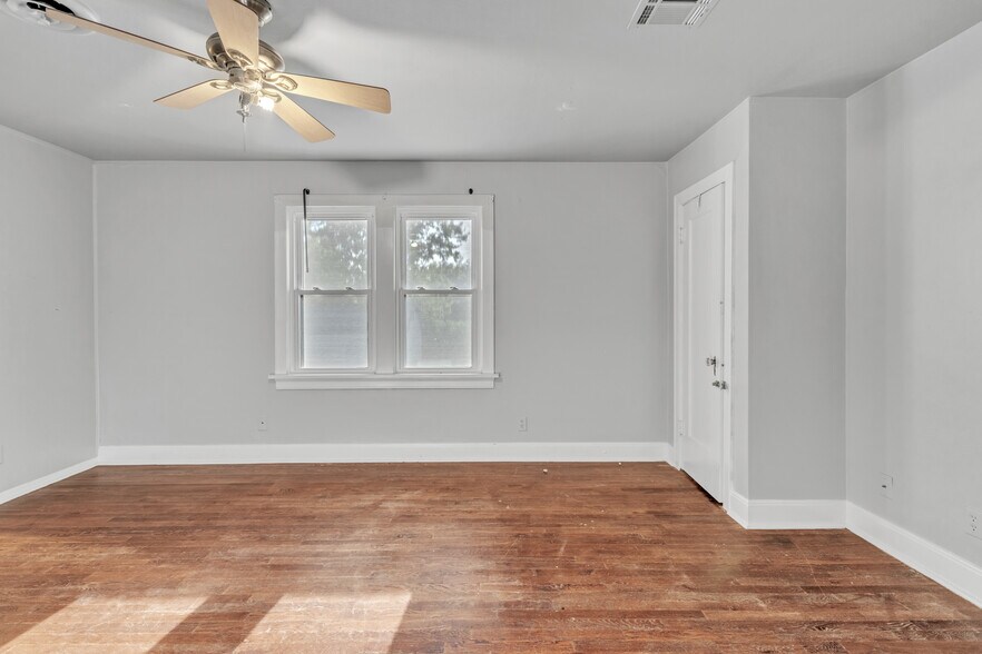 More Photos Of 3700 Trellis Ct, Oklahoma City Office Residential For Sale