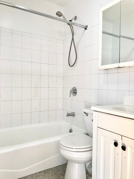 More Photos Of 33 Withers St, Brooklyn Apartments For Sale