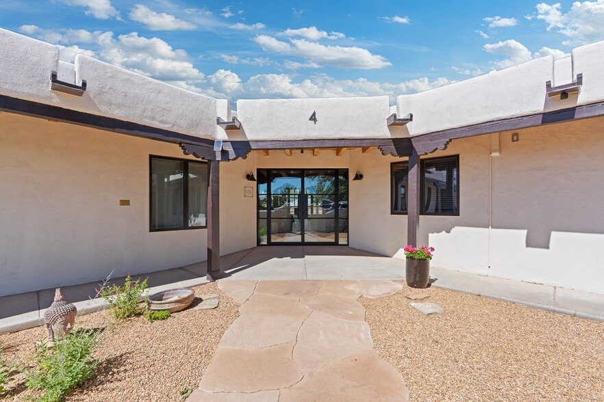More Photos Of 4 N Chamisa Dr, Santa Fe Specialty For Sale