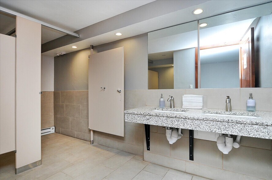 More Photos Of 130 W 2nd St, Salida Medical For Sale