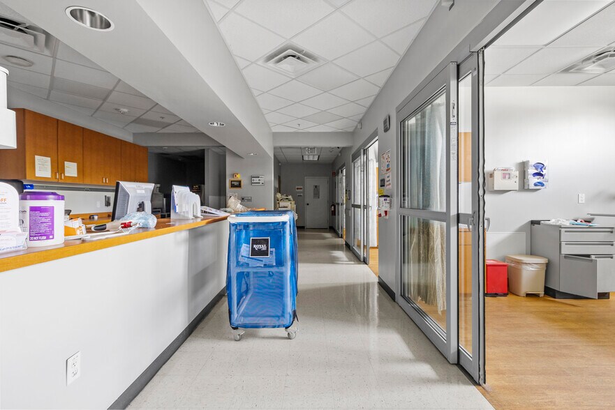 More Photos Of 24540 FM 1314 Rd, Porter Medical For Sale