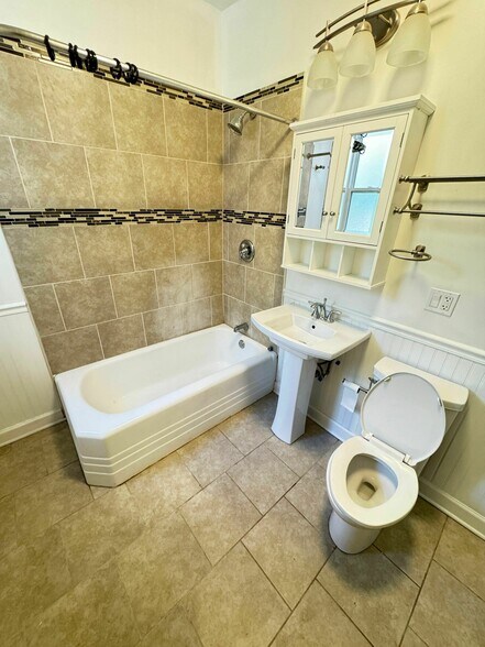 More Photos Of 7250 S Merrill Ave, Chicago Apartments For Sale