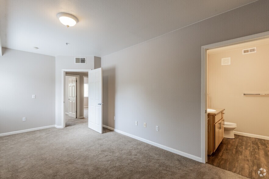 More Photos Of 1666 Da Vinci Ct, Davis Apartments For Sale