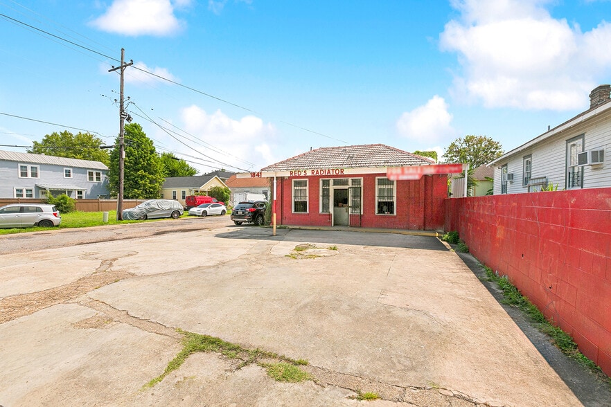 More Photos Of 1839-41 Elysian Fields ave, New Orleans Light Distribution For Sale