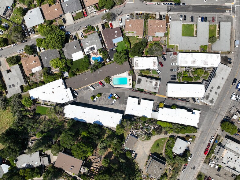 More Photos Of 45 Woodland Ave, San Rafael Apartments For Sale