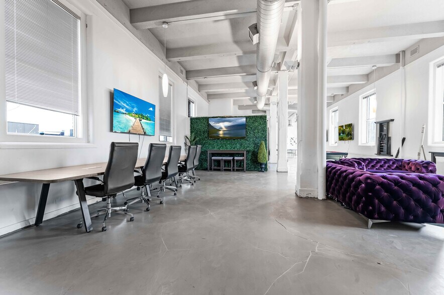 More Photos Of 43-45 Eccles St, Ottawa Office For Sale