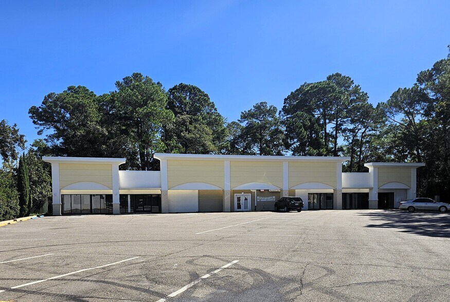 More Photos Of 9765 San Jose Blvd, Jacksonville Medical For Lease