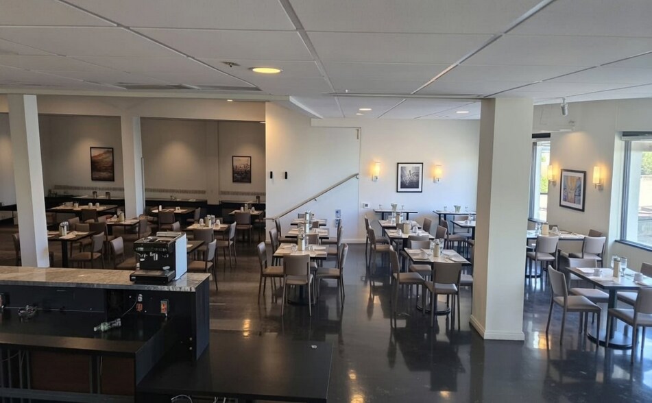 More Photos Of 22 Main St, Southington Bank For Lease