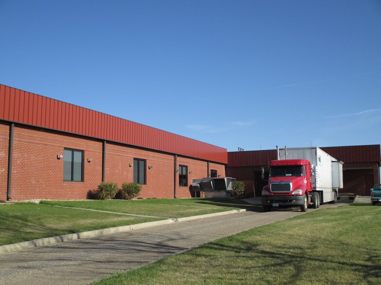More Photos Of 2700 8th St NW, Minot Medical For Sale