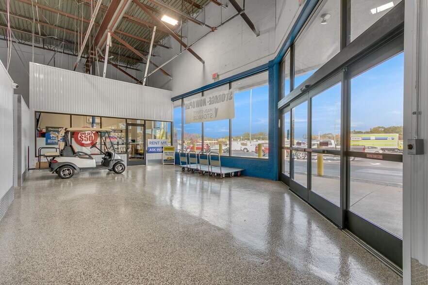 More Photos Of 700 E Main St, Duncan General Retail For Sale