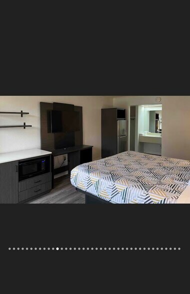More Photos Of 1004 Saint Patricks Dr, Perry Hotel For Sale