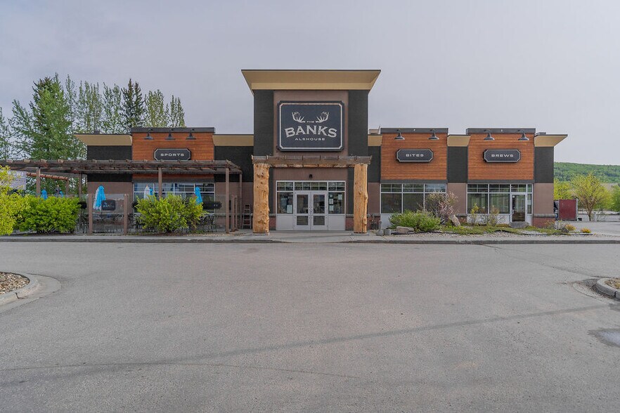 More Photos Of 1243 Old Steese Hwy, Fairbanks Restaurant For Sale