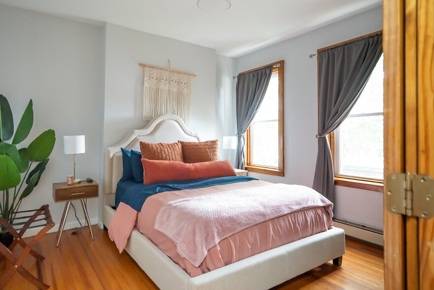 More Photos Of 175 Liberty St, Newburgh Apartments For Sale