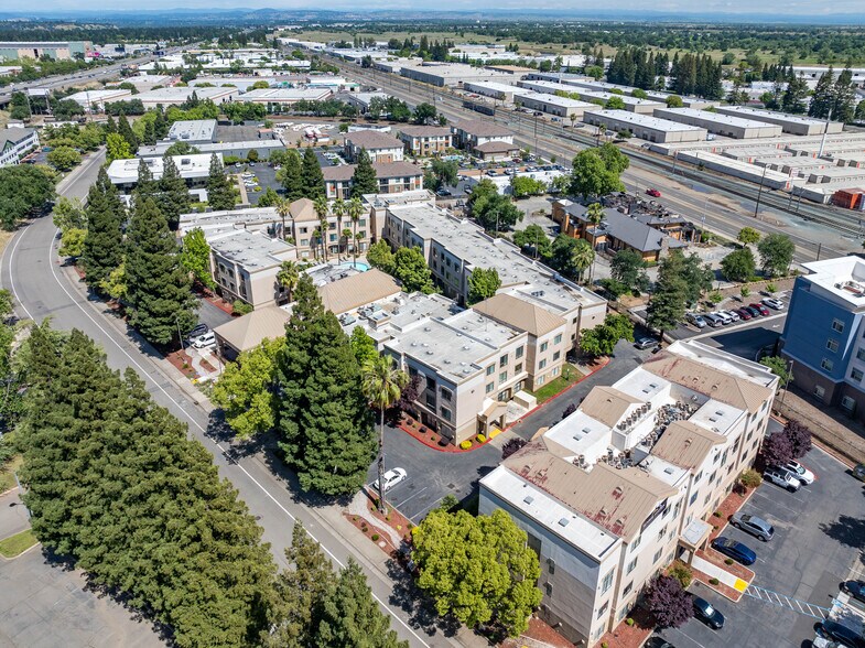 More Photos Of 11260 Point East Dr, Rancho Cordova Apartments For Sale