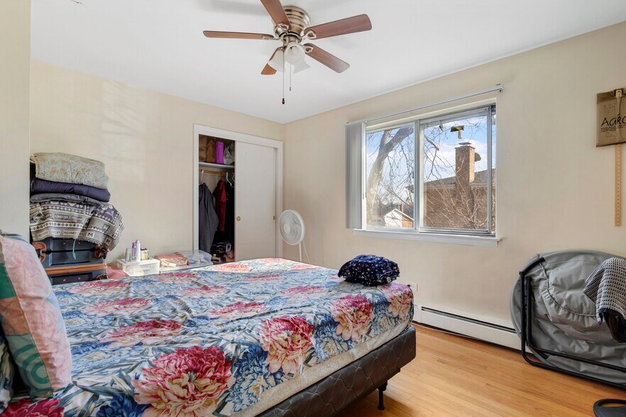 More Photos Of 8813 Dee Rd, Des Plaines Apartments For Sale