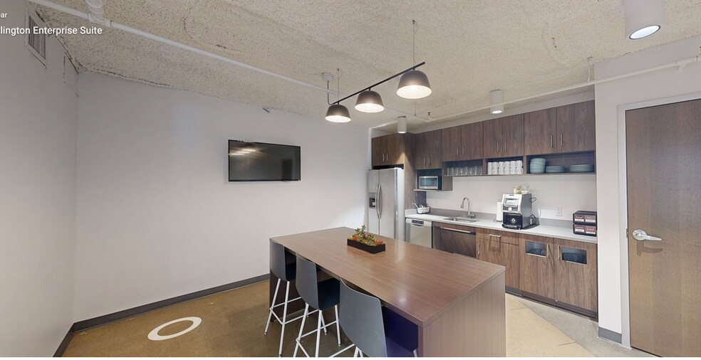 More Photos Of 100 Summit Dr, Burlington Coworking Space