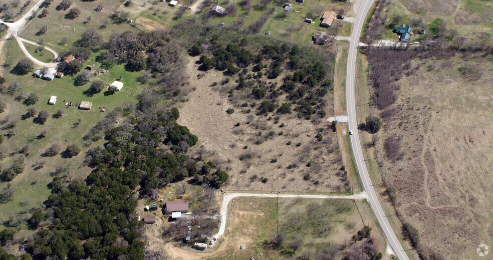 More Photos Of 3415 Tin Top Hwy, Granbury Unknown For Lease