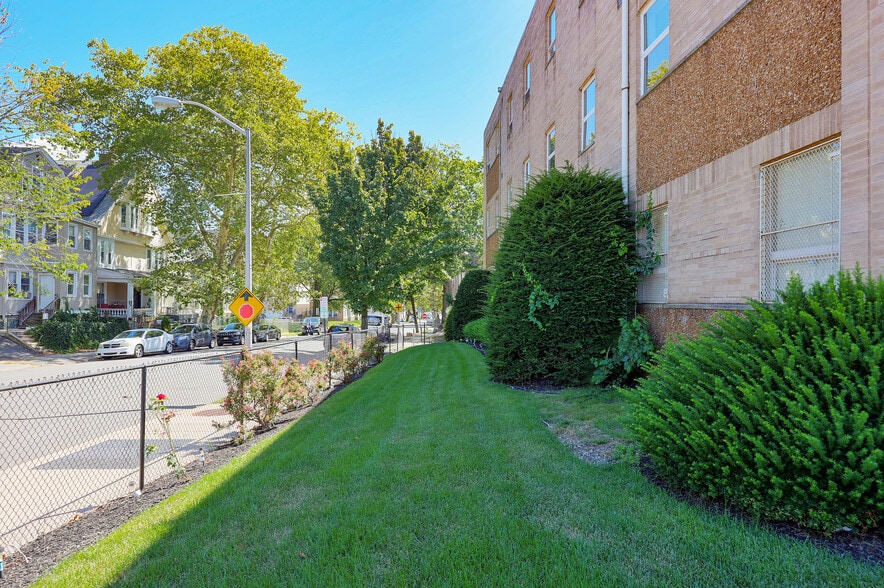 More Photos Of 110 S Grove St, East Orange Medical For Sale