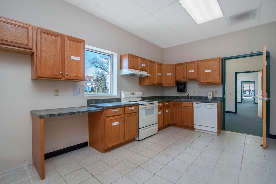 More Photos Of 33 W Main St, Vernon Storefront Retail Office For Sale