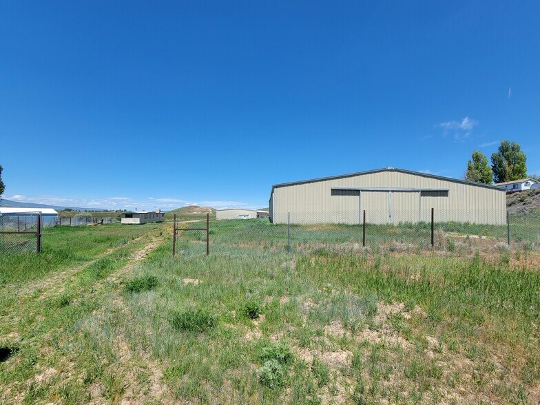 More Photos Of 2984 Sweetwater Pk dr, Garden City Industrial For Lease