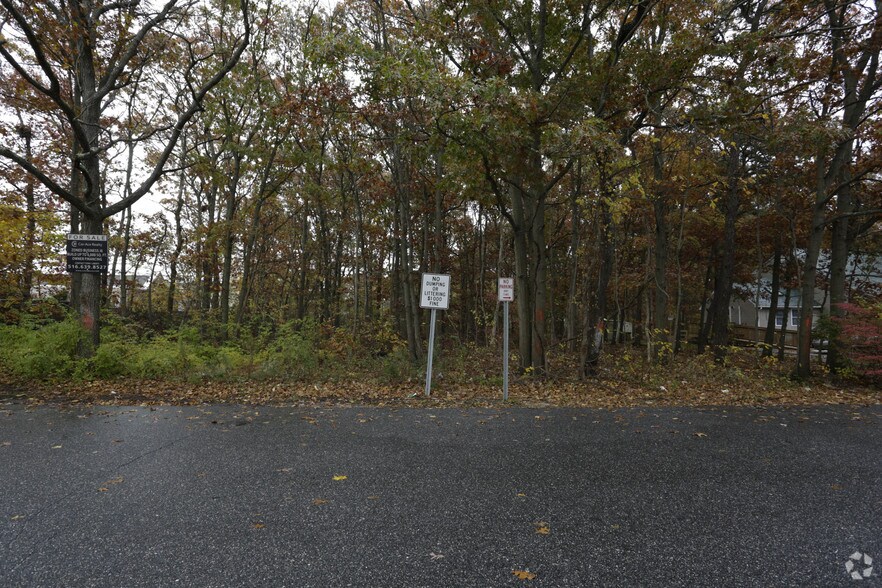 2 Versa Pl, Shirley, NY 11967 Land For Sale