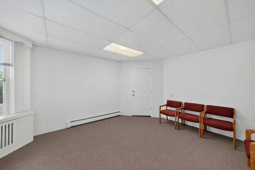 More Photos Of 137 Livingston Ave, New Brunswick Office Residential For Sale
