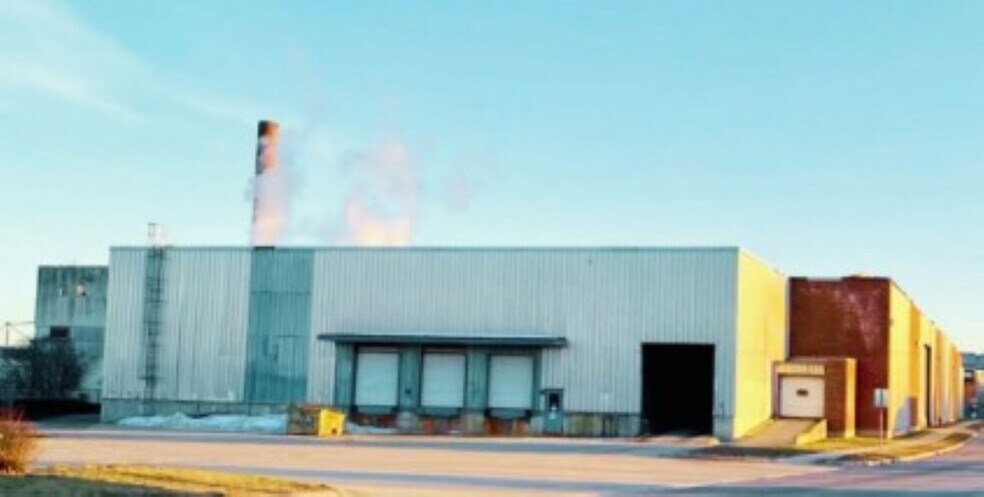 More Photos Of 437 S Main St, Cheboygan Manufacturing For Sale