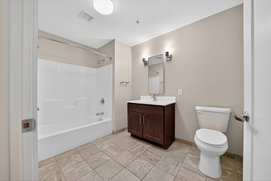 More Photos Of 900-916 E Fayette St, Syracuse Apartments For Sale