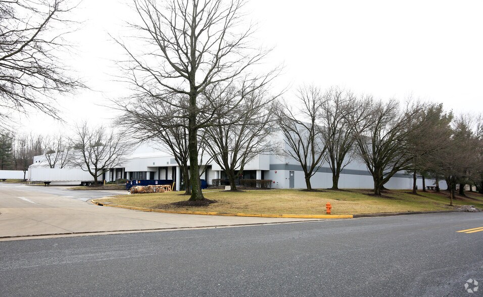 Primary Photo Of 8705 Bollman Pl, Savage Warehouse For Lease