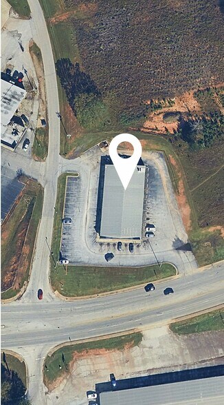 More Photos Of 201 N Emerald Rd, Greenwood General Retail For Sale