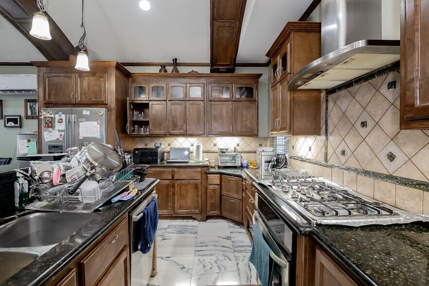 More Photos Of 3005 Houston Hwy, Victoria Hotel For Sale