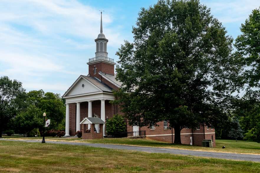 More Photos Of 3583 Scotland Rd, Scotland Schools For Sale