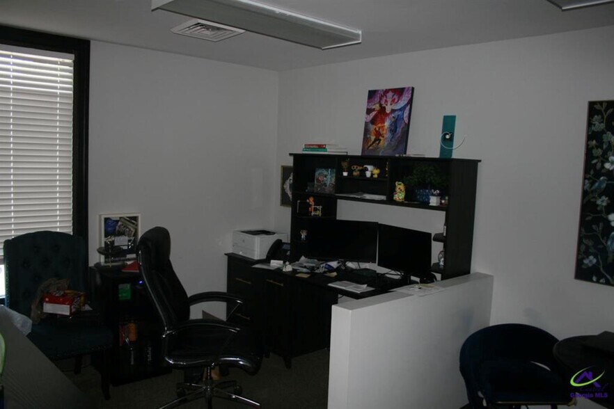 More Photos Of 1057 Morningside Dr, Perry Medical For Sale