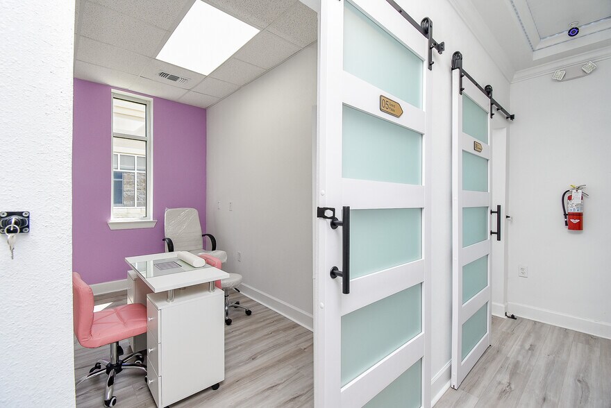 More Photos Of 440 Cobia Dr, Katy Office Residential For Sale