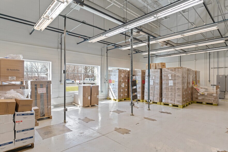 More Photos Of 1507 S Kalamazoo Ave, Marshall Manufacturing For Sale