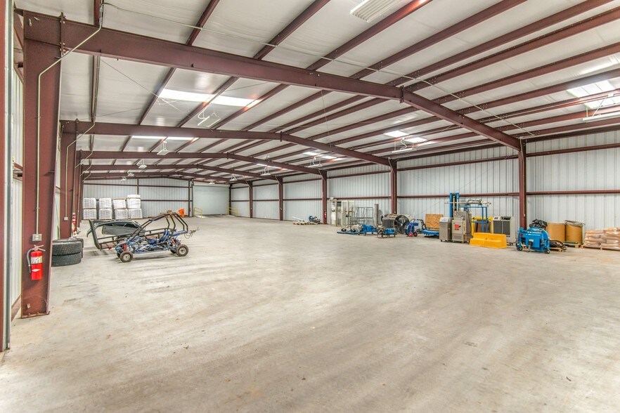 More Photos Of 13939 Old Texaco Rd, Conroe Warehouse For Sale