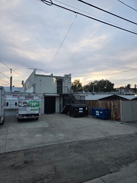 More Photos Of 10243 Sepulveda Blvd, Mission Hills Office For Sale