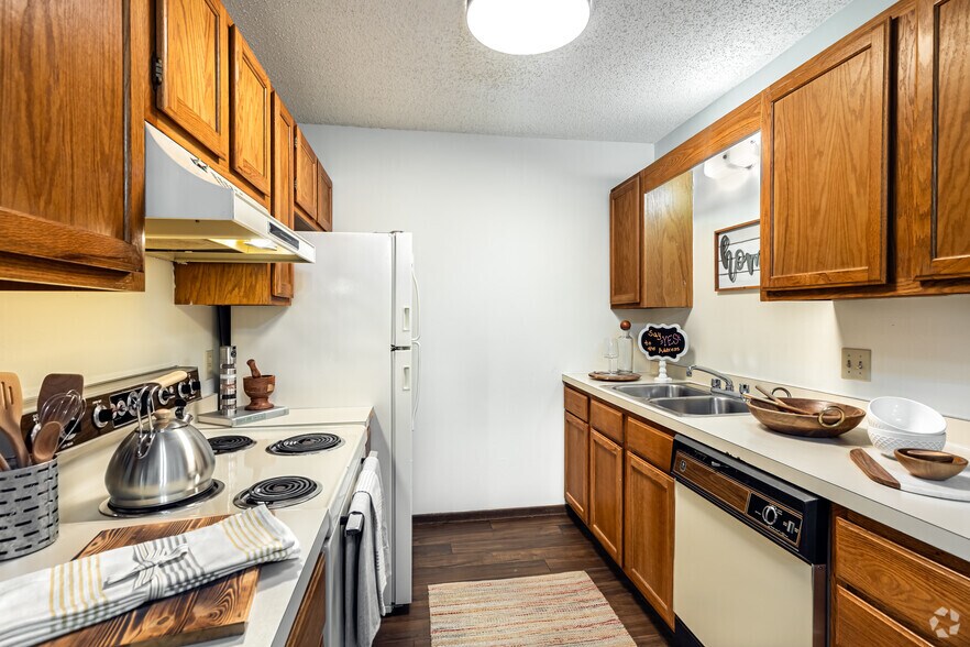 More Photos Of 4128-4154 SW 6th Ave, Topeka Apartments For Sale