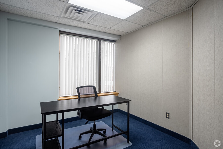 More Photos Of 30 Lyman St, Westborough Unknown For Lease