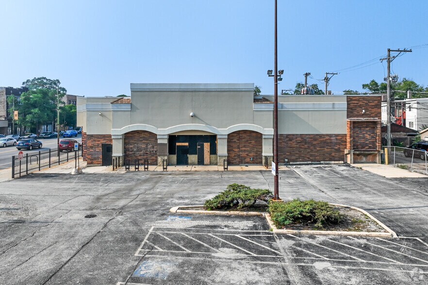 More Photos Of 8025 S Ashland Ave, Chicago Freestanding For Lease
