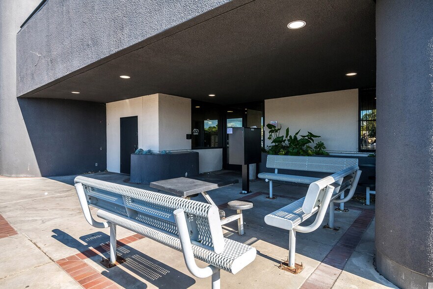 More Photos Of 6746 Valjean Ave, Van Nuys Loft Creative Space For Sale