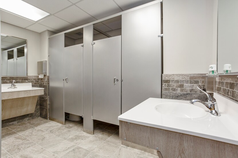 More Photos Of 155 Maple St, Springfield Medical For Lease