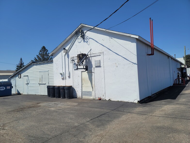 More Photos Of 153 Main St, Bowlus Convenience Store For Sale