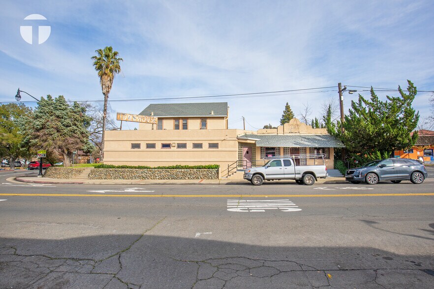 More Photos Of 10236 Fair Oaks Blvd, Fair Oaks Restaurant For Lease