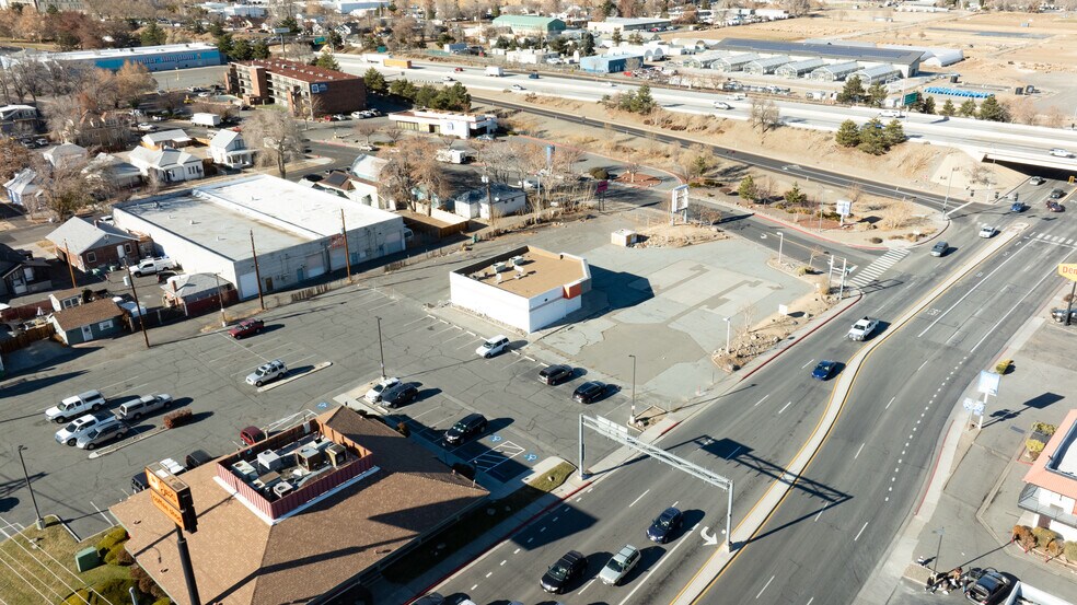More Photos Of 655 N Wells Ave, Reno Storefront Retail Residential For Lease