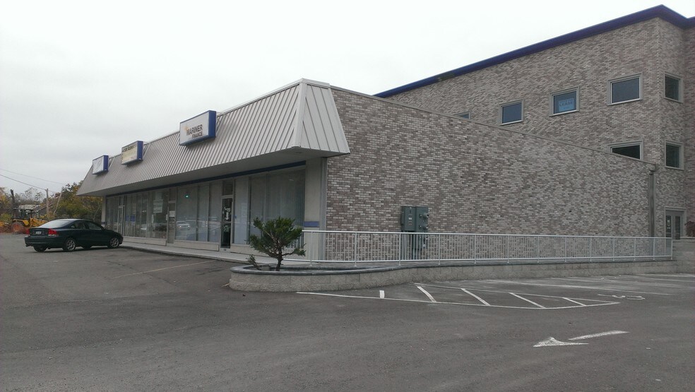 More Photos Of 1901-1907 Vestal Pky E, Vestal Township Storefront Retail Office For Lease